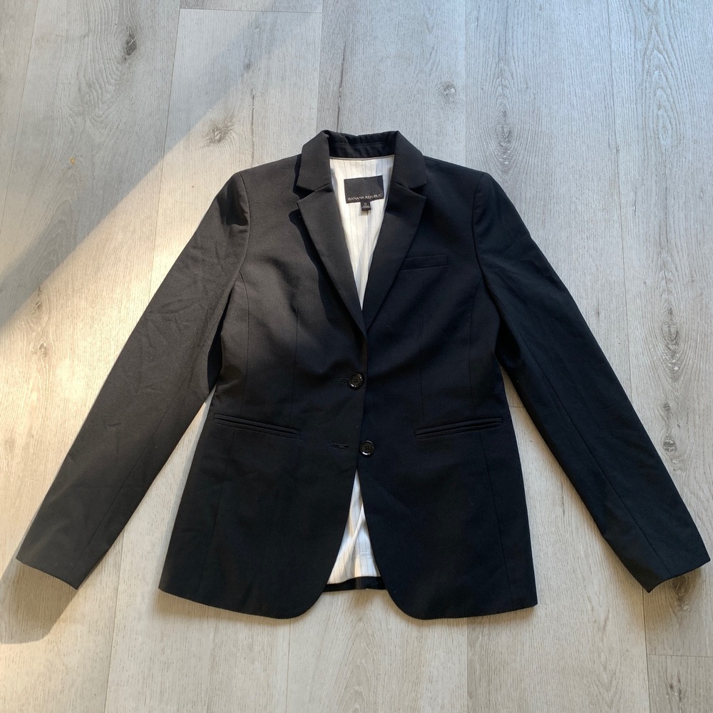 Banana Republic Women's Size 0 Black Two-Button Classic Career Office Blazer